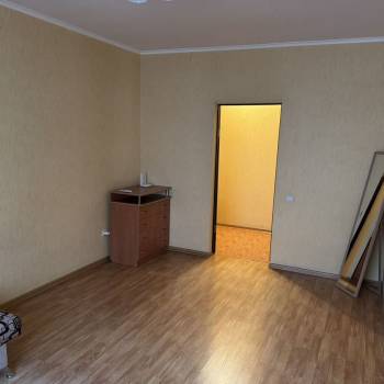 Сдается 1-комнатная квартира, 39 м²