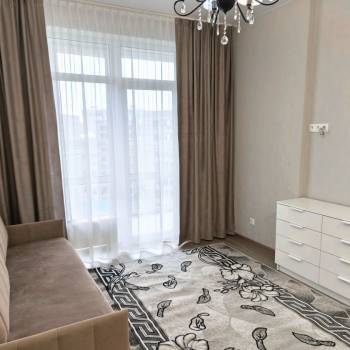 Сдается 1-комнатная квартира, 42 м²