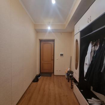 Продается 1-комнатная квартира, 61,8 м²