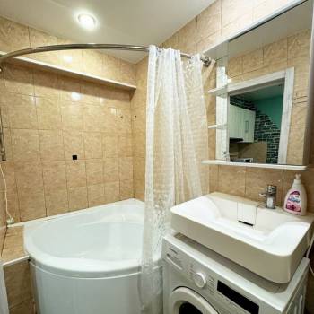 Продается 2-х комнатная квартира, 58 м²