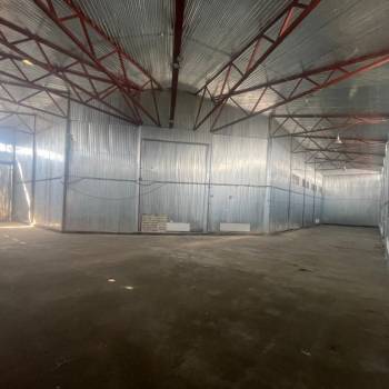 Сдается Нежилое помещение, 385 м²