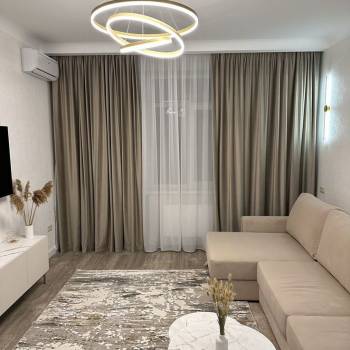 Продается 2-х комнатная квартира, 80 м²