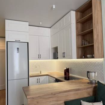 Продается 1-комнатная квартира, 44 м²