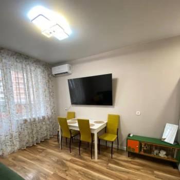 Продается 2-х комнатная квартира, 56 м²