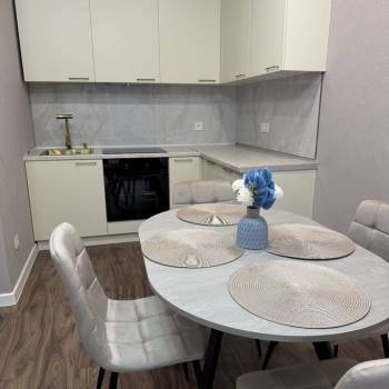 Продается 1-комнатная квартира, 40 м²