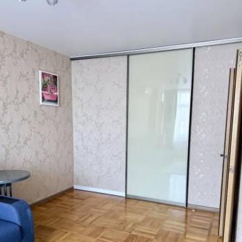 Сдается 1-комнатная квартира, 42 м²
