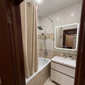 Сдается 1-комнатная квартира, 43 м²