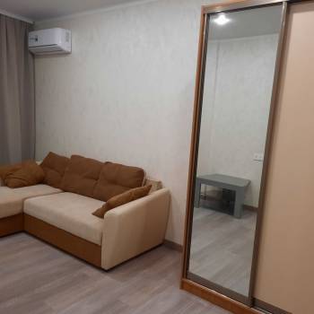 Сдается 1-комнатная квартира, 41 м²