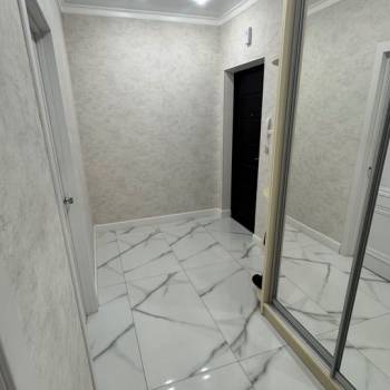 Продается 1-комнатная квартира, 49 м²