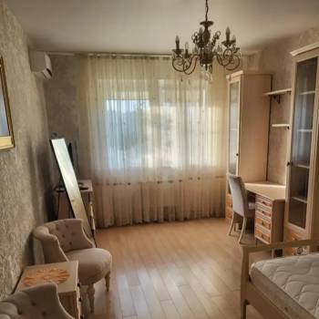 Сдается 1-комнатная квартира, 47 м²
