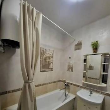 Сдается 1-комнатная квартира, 47 м²