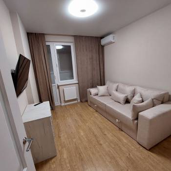 Продается 1-комнатная квартира, 36 м²