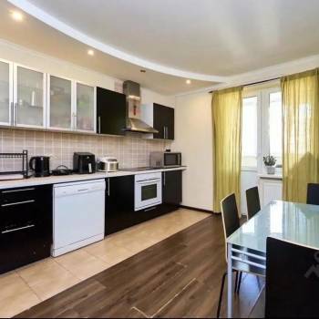 Продается 2-х комнатная квартира, 73,2 м²
