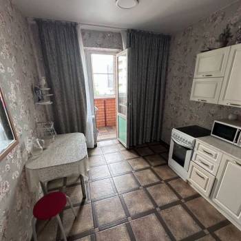 Сдается 1-комнатная квартира, 41 м²