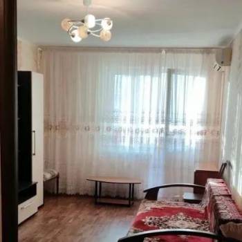 Сдается 1-комнатная квартира, 44 м²