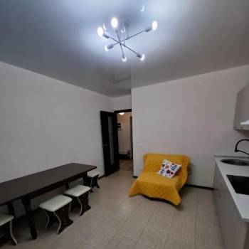 Сдается 1-комнатная квартира, 44 м²