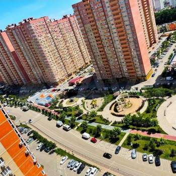 Сдается 1-комнатная квартира, 40 м²