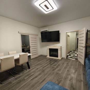 Сдается Многокомнатная квартира, 110 м²