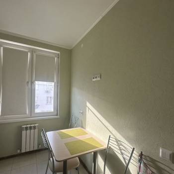 Продается 1-комнатная квартира, 32 м²
