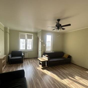 Продается 1-комнатная квартира, 32 м²