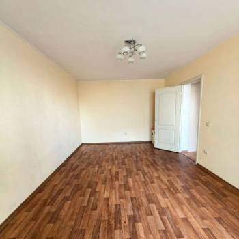 Продается 1-комнатная квартира, 37,8 м²
