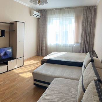 Сдается 1-комнатная квартира, 42 м²