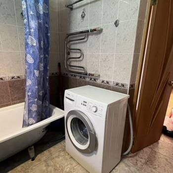 Сдается 1-комнатная квартира, 42 м²