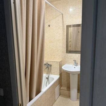 Продается 1-комнатная квартира, 41,7 м²