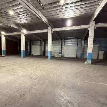 Сдается Нежилое помещение, 680 м²