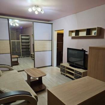Сдается 1-комнатная квартира, 46,2 м²