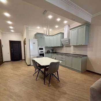Продается 2-х комнатная квартира, 96 м²