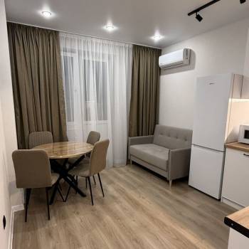 Сдается 1-комнатная квартира, 43 м²
