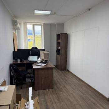 Сдается Нежилое помещение, 103 м²
