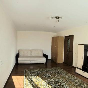 Сдается 1-комнатная квартира, 42 м²
