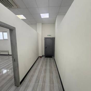 Сдается Нежилое помещение, 136 м²