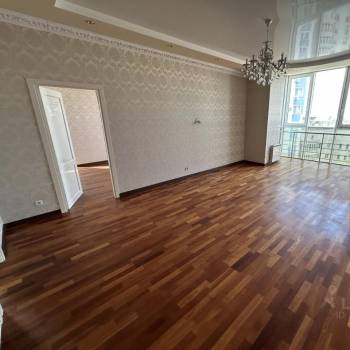 Продается 2-х комнатная квартира, 97 м²