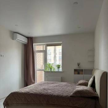Сдается 1-комнатная квартира, 49 м²