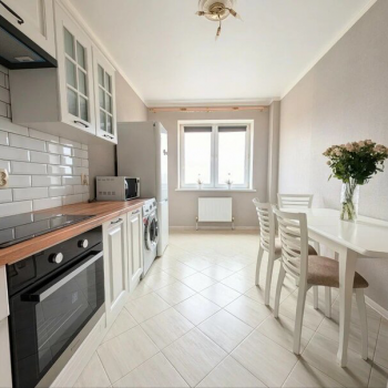 Продается 1-комнатная квартира, 43,7 м²