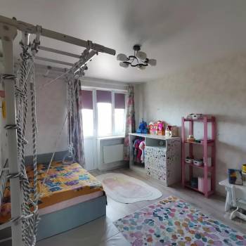 Продается 2-х комнатная квартира, 75,6 м²