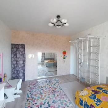 Продается 2-х комнатная квартира, 75,6 м²