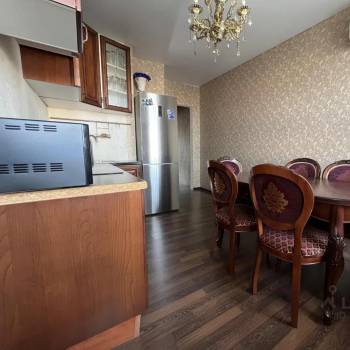 Продается 1-комнатная квартира, 46 м²