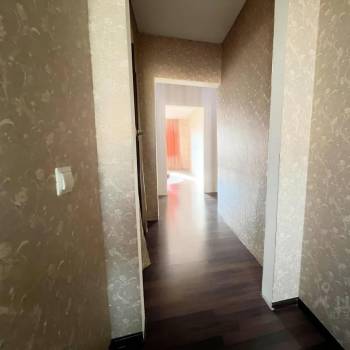 Продается 1-комнатная квартира, 46 м²