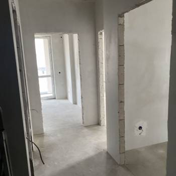 Продается 1-комнатная квартира, 61,6 м²