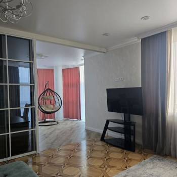 Продается 3-х комнатная квартира, 127 м²
