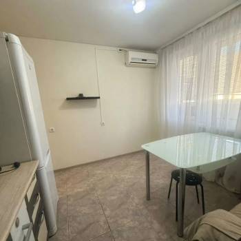 Продается 1-комнатная квартира, 35 м²