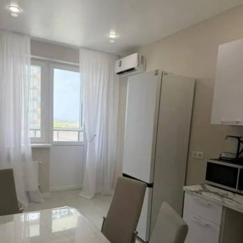 Сдается 1-комнатная квартира, 37 м²