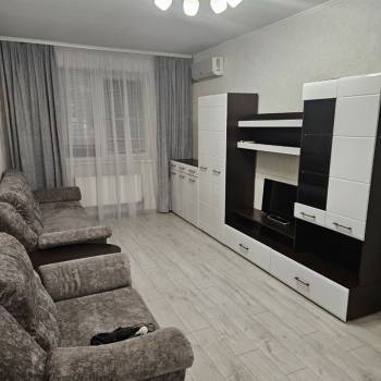 Сдается 1-комнатная квартира, 48 м²