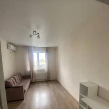 Сдается 1-комнатная квартира, 43 м²