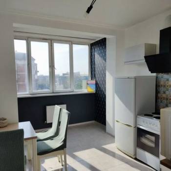 Продается 1-комнатная квартира, 44 м²