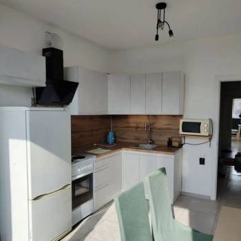 Продается 1-комнатная квартира, 44 м²